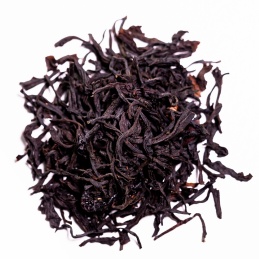 Herbata czarna aromatyzowana Wilk i Zając widok liści i składników